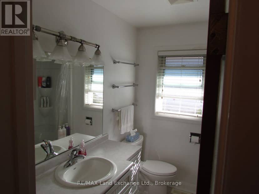 115 Brown's Lane — photo 13 of 13