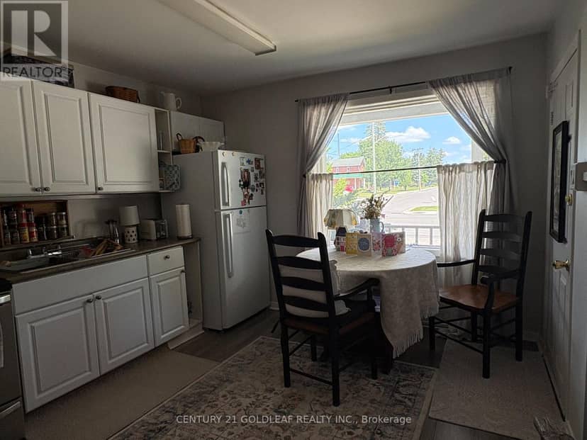 3766 Champlain Street — photo 16 of 21