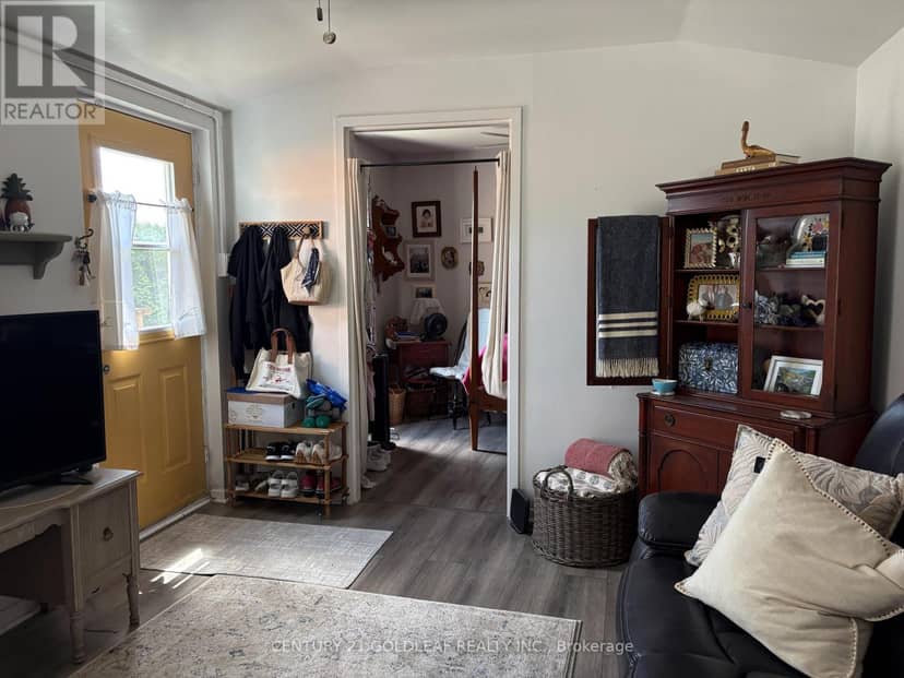 3766 Champlain Street — photo 19 of 21