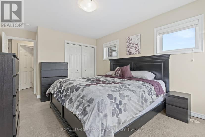 20 - 39 Kay Crescent — photo 19 of 33