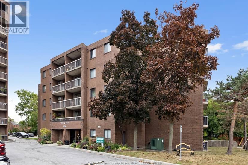 3950 WYANDOTTE STREET East Unit# 306 — photo 1 of 29
