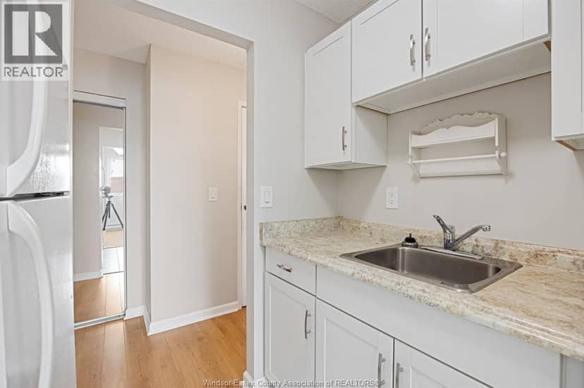 3950 WYANDOTTE STREET East Unit# 306 — photo 18 of 29