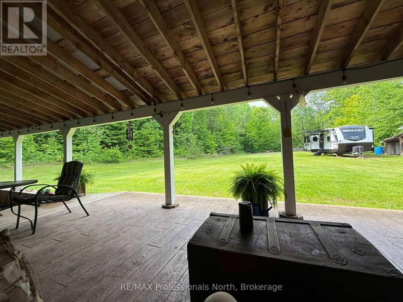 1023 Chester Crescent — photo 30 of 40