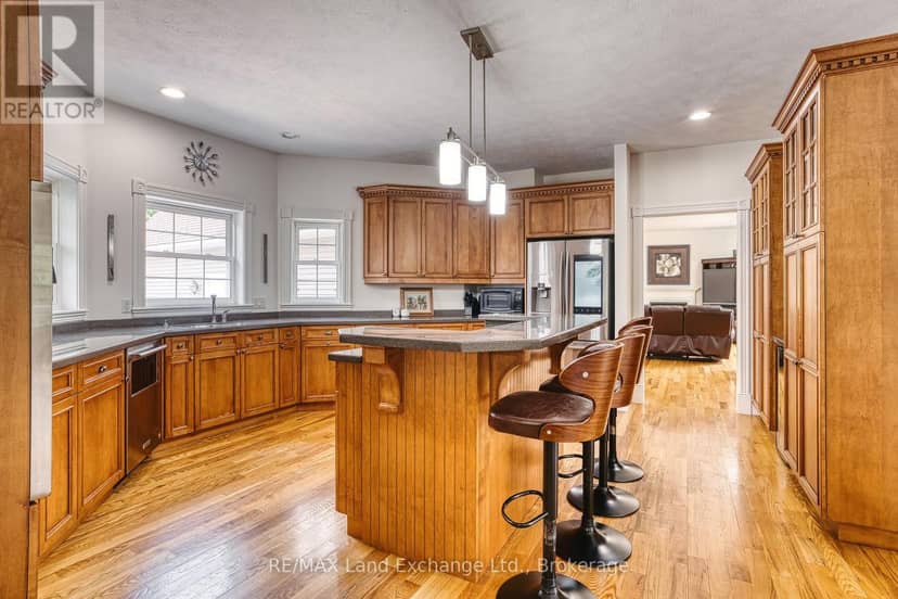 169 Trillium Drive — photo 18 of 40