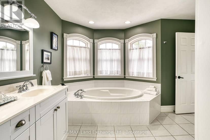 169 Trillium Drive — photo 29 of 40