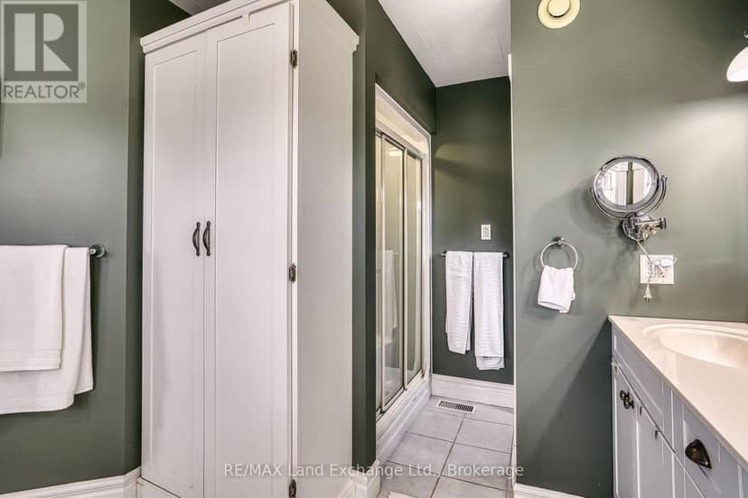 169 Trillium Drive — photo 30 of 40