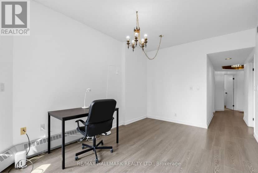 102 - 3 Duplex Avenue — photo 11 of 27
