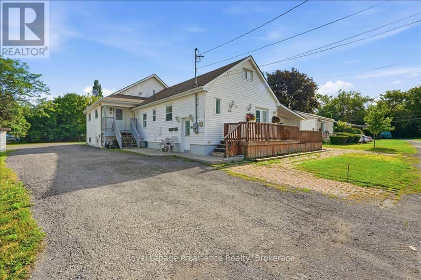 16 Graham Street — photo 2 of 39