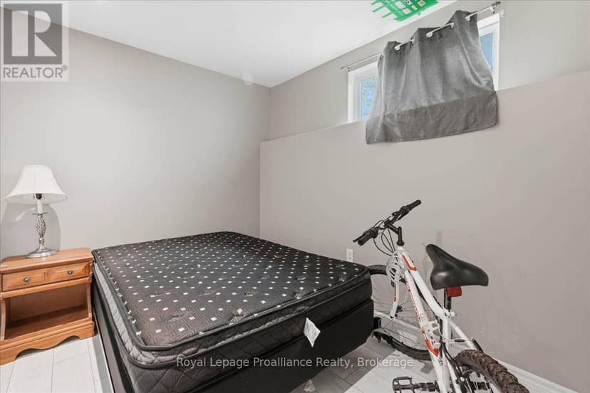 16 Graham Street — photo 6 of 39