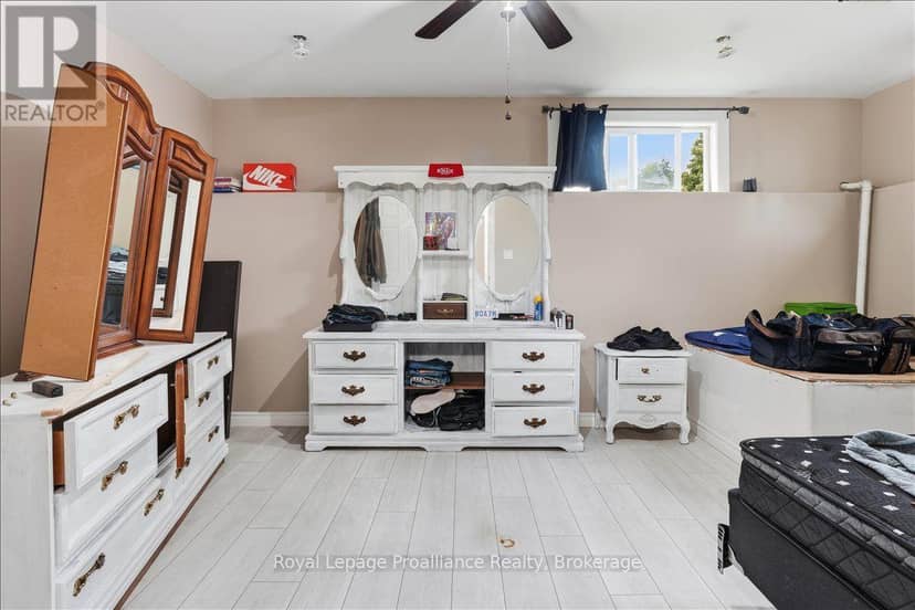 16 Graham Street — photo 7 of 39