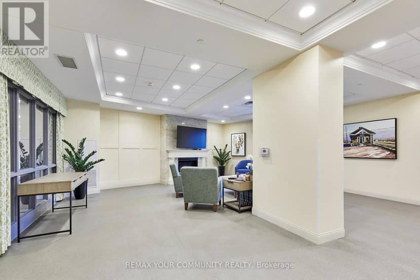 511 - 440 William Graham Drive — photo 33 of 40
