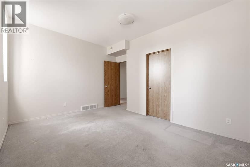 301 1836 Scarth STREET — photo 17 of 26