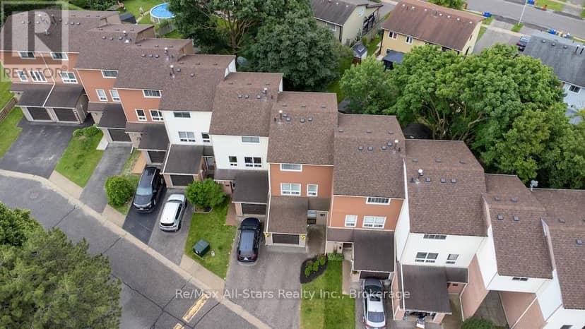 16 - 72 Martin Road — photo 3 of 36