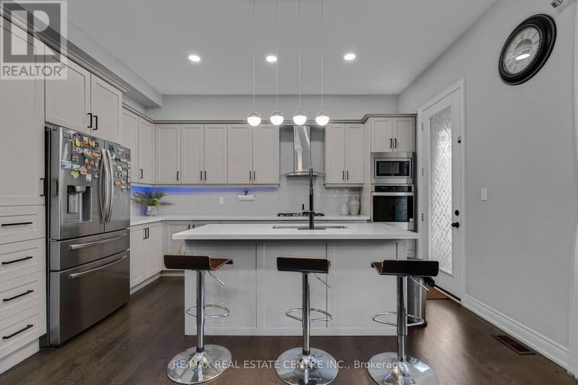 1319 Britton Crescent — photo 14 of 40
