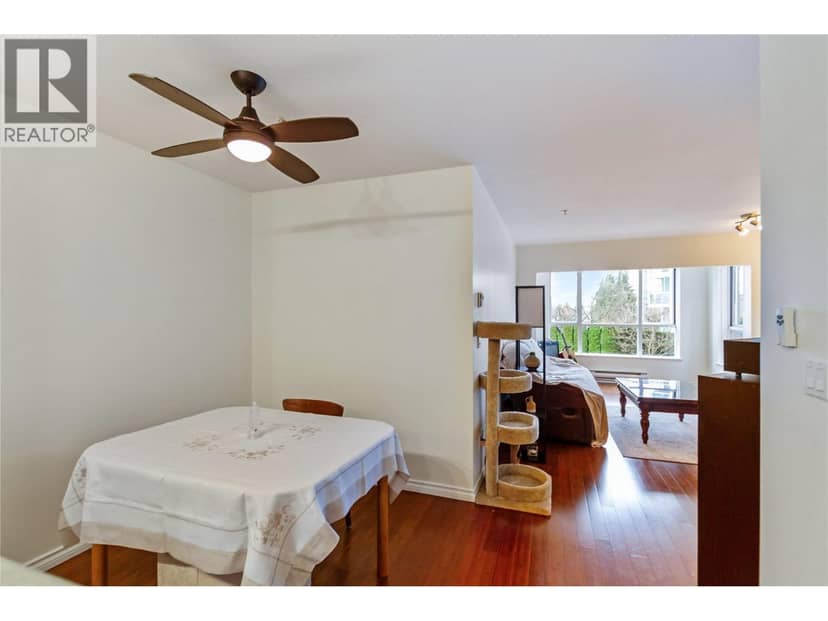 204 155 E 3RD STREET, North Vancouver, photo 5