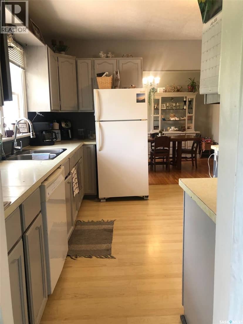 322 5th AVENUE E — photo 20 of 40