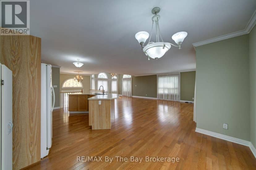 452 Ramblewood Drive — photo 4 of 40
