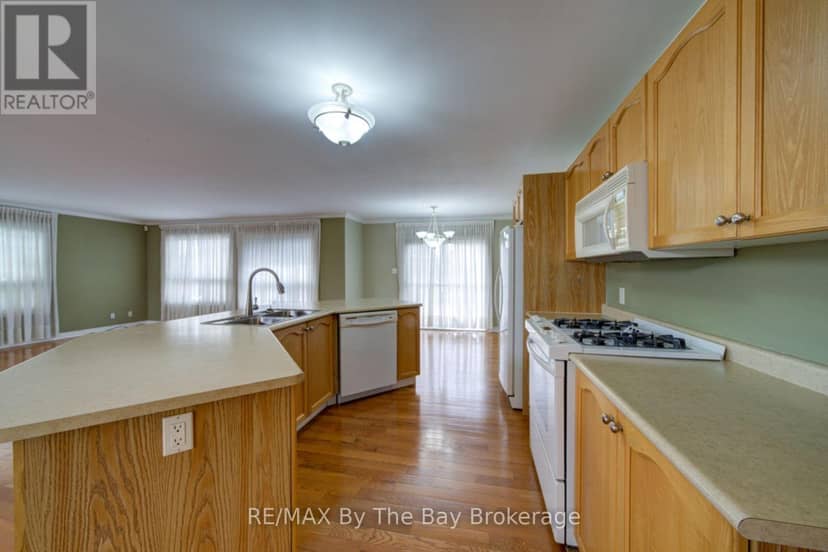 452 Ramblewood Drive — photo 6 of 40