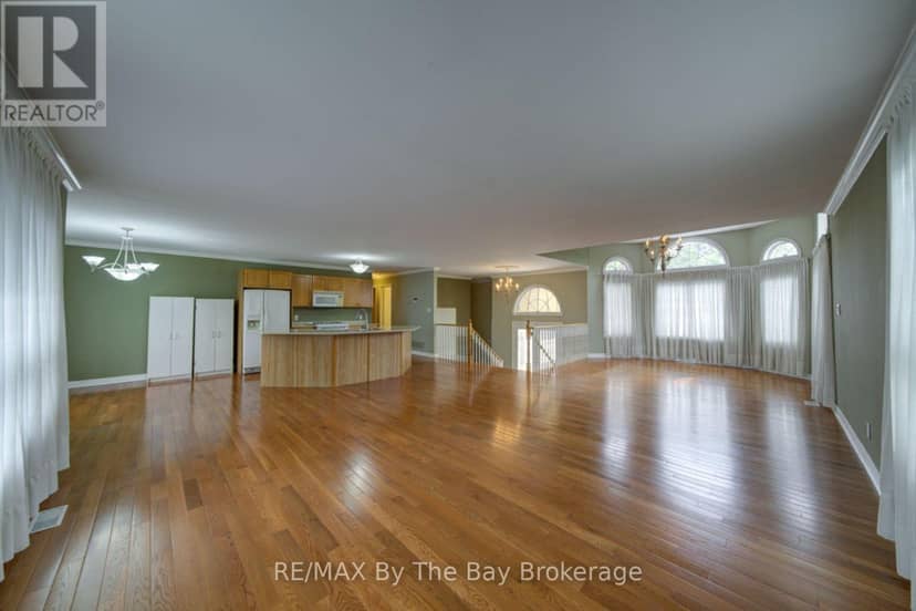 452 Ramblewood Drive — photo 8 of 40