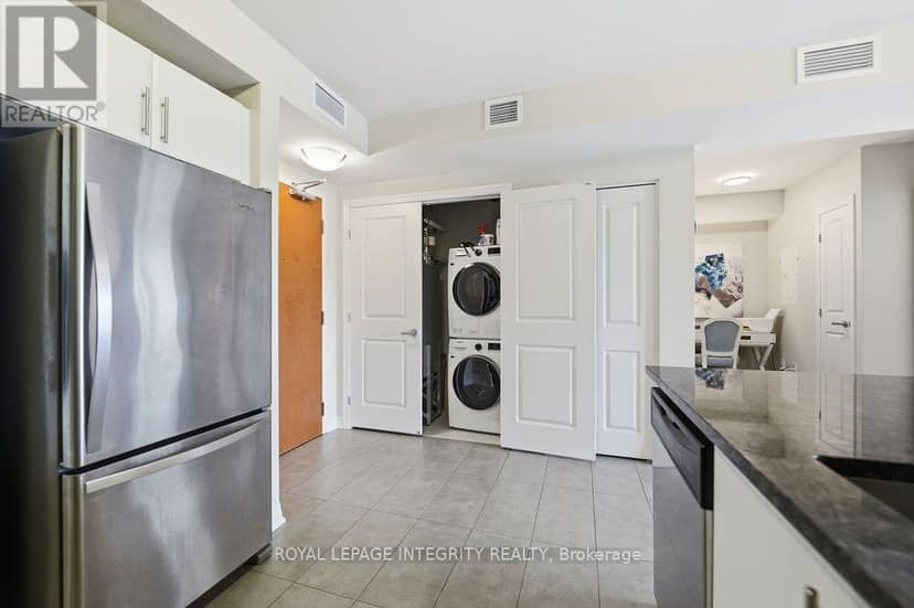 802 - 195 Besserer Street — photo 11 of 40