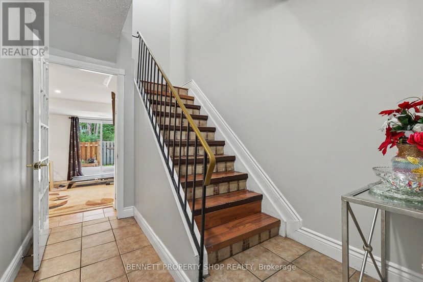 19 Lightfoot Place — photo 3 of 17