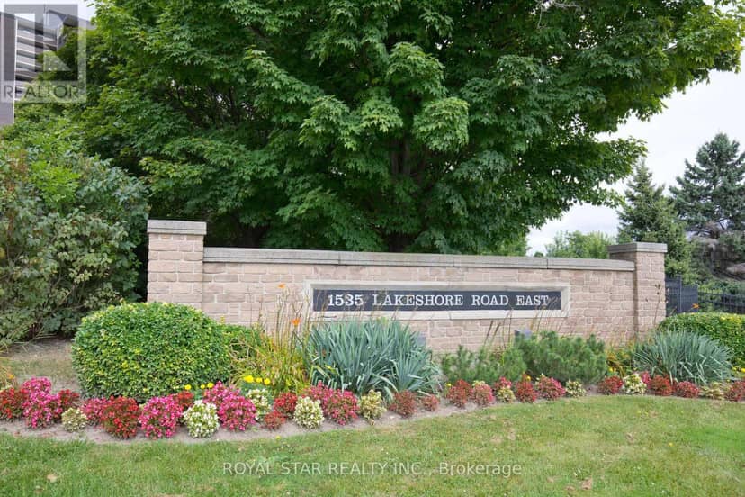 1607 - 1535 Lakeshore Road E — photo 1 of 40