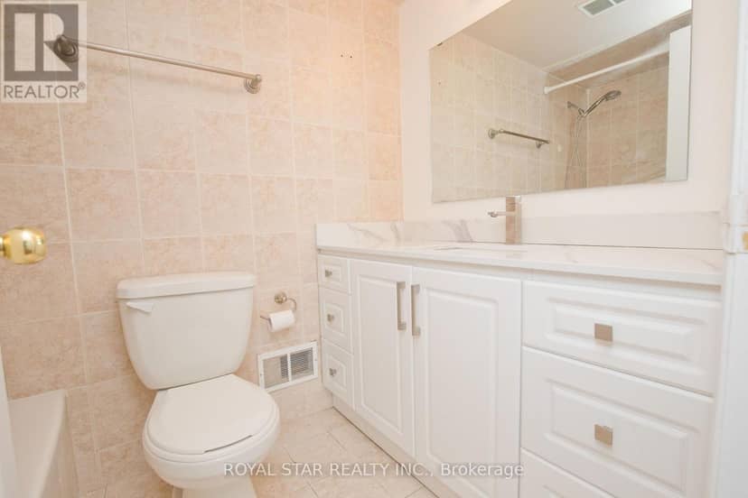 1607 - 1535 Lakeshore Road E — photo 27 of 40