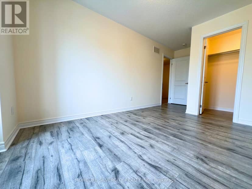 35 Sparkle Drive — photo 21 of 27