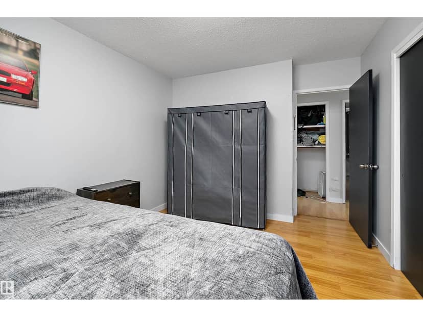 11439 39 AV NW — photo 19 of 40