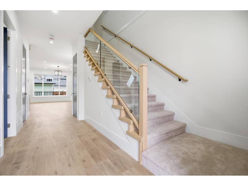17130 1 AVENUE, Surrey, photo 3