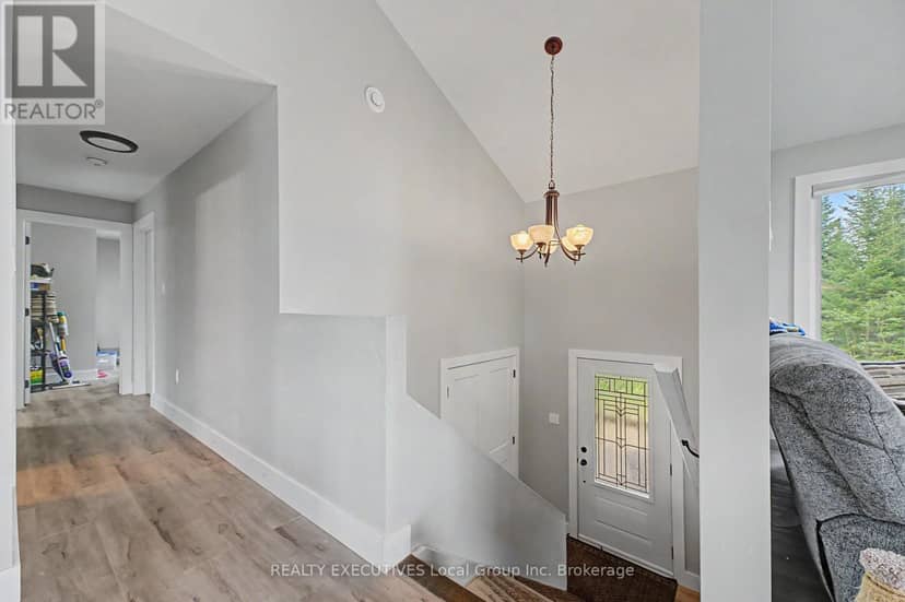 575 Hart Road — photo 23 of 31