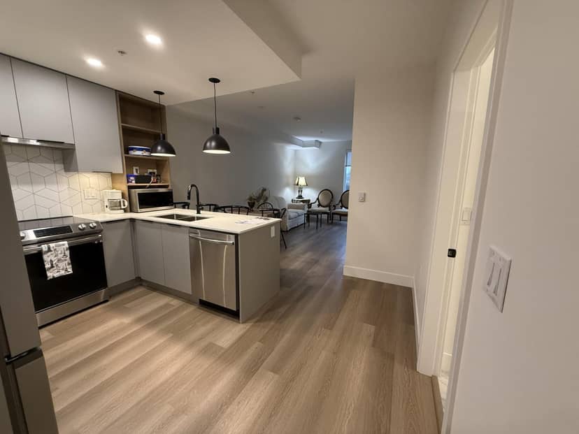 210 10778 138 STREET, Surrey, photo 4