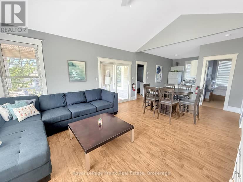 43 - 45 Butternut Lane — photo 20 of 40