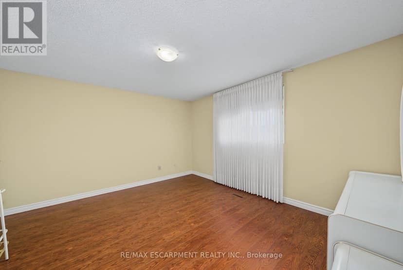 2 Cresthaven Drive — photo 25 of 40