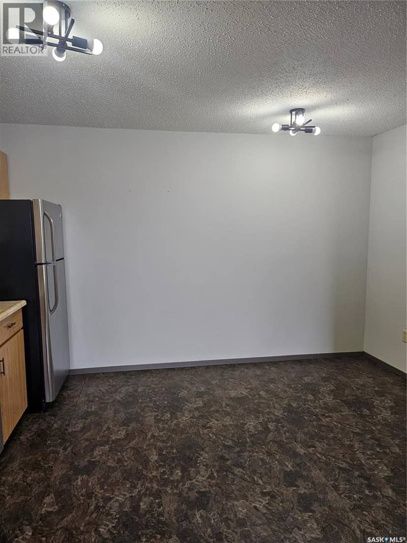 205 306 Perkins STREET, Estevan, photo 4