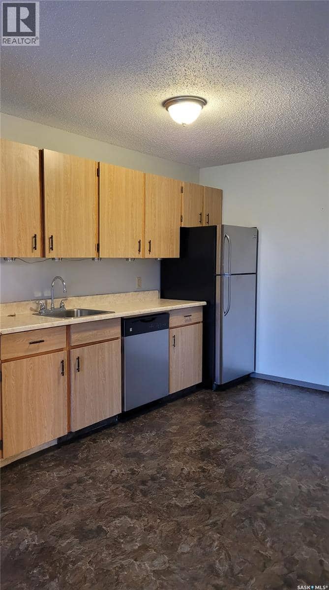 205 306 Perkins STREET, Estevan, photo 6