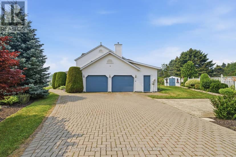 10 Skiff Cove Road, Prince Edward County, photo 4