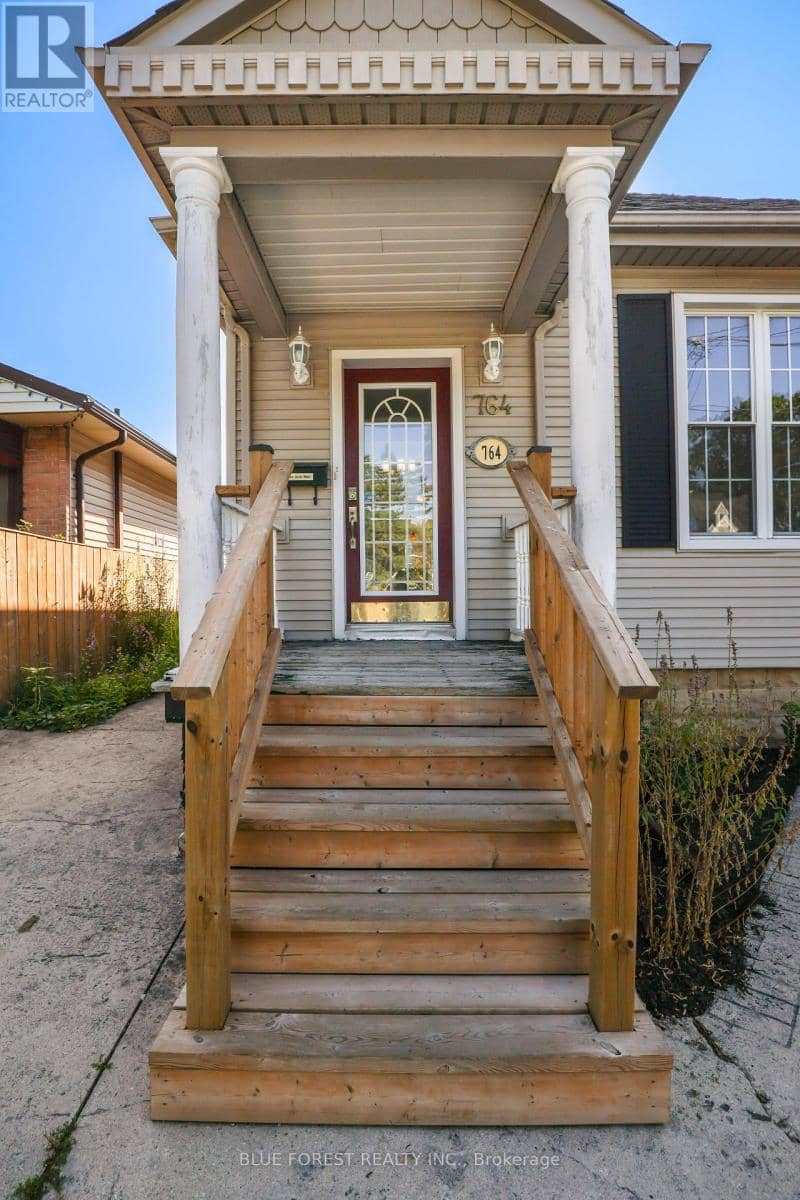 764 Curry Street — photo 3 of 27