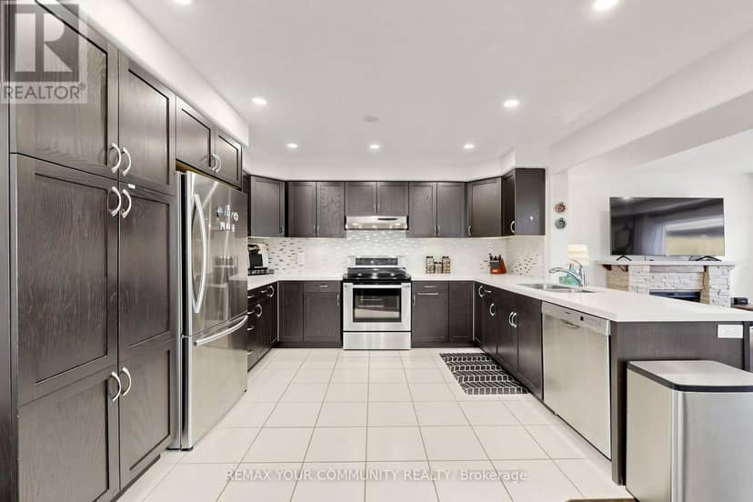 18 Davis Street — photo 14 of 40