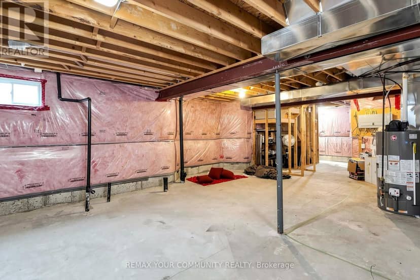 18 Davis Street — photo 38 of 40