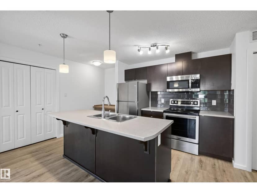 #319 508 Albany WY NW, Edmonton
