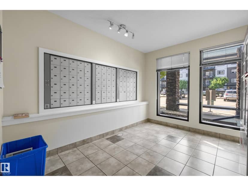 #319 508 Albany WY NW — photo 34 of 36