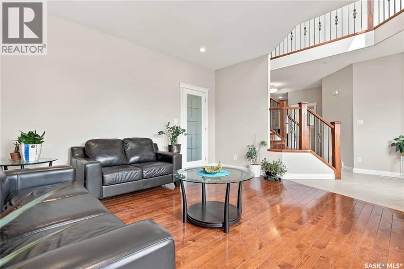 315 Waters CRESCENT — photo 10 of 40