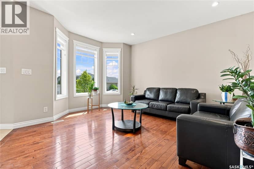 315 Waters CRESCENT — photo 12 of 40