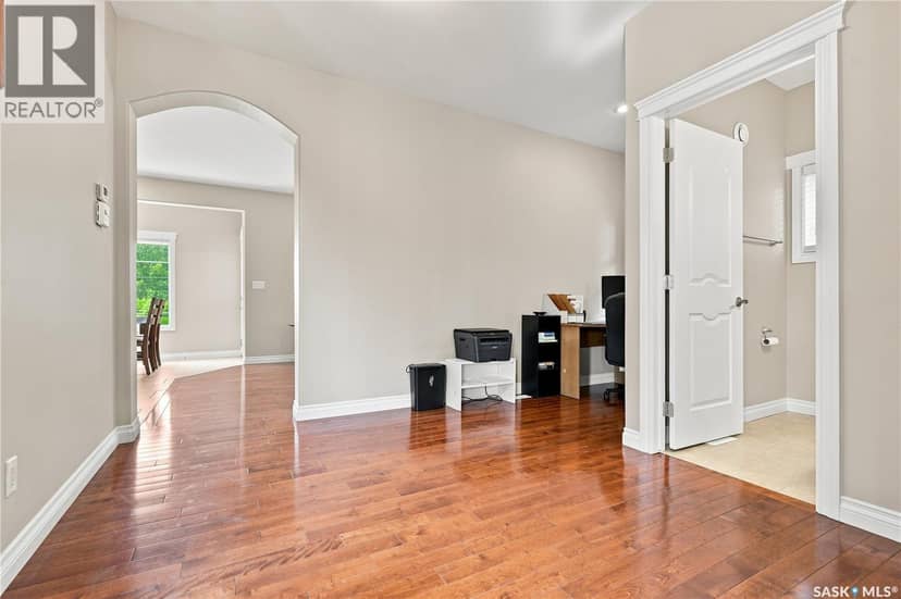 315 Waters CRESCENT — photo 13 of 40