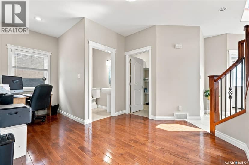 315 Waters CRESCENT — photo 14 of 40