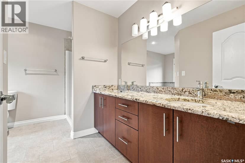 315 Waters CRESCENT — photo 40 of 40