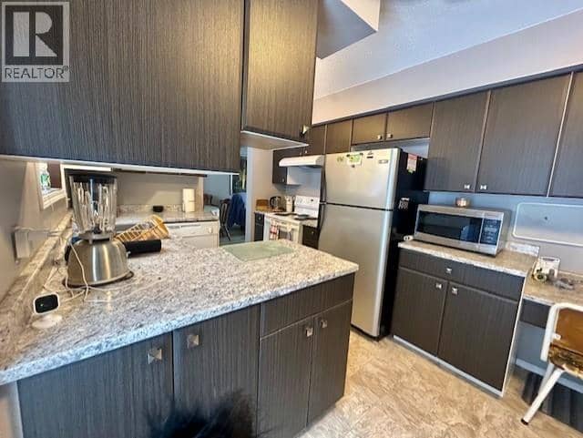 5735 GAIRDNER CRESCENT, Fort Nelson, photo 2
