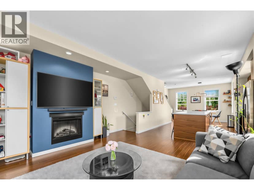 1 2495 DAVIES AVENUE, Port Coquitlam, photo 5