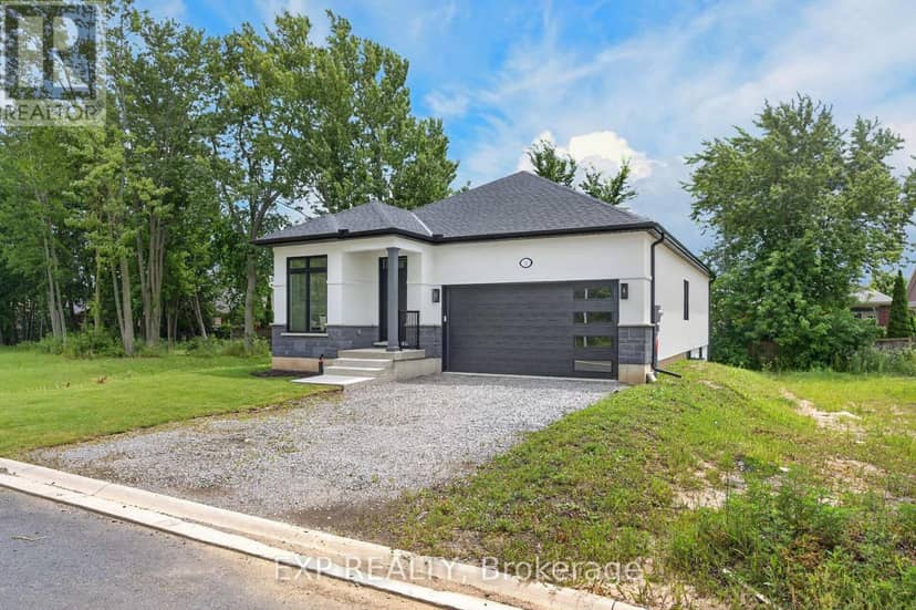 11 Stickles Street — photo 2 of 32
